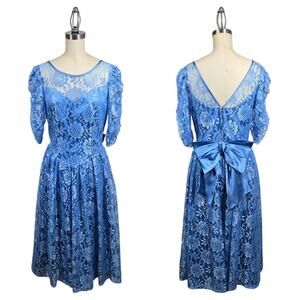 Vintage 80s Lace Dress Blue ILGWU Bow Back Midi Princesscore Prom Romantic